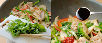 野菜が少ししんなりしてきたらスープを加え、バジルを粗くきざんで加える。豆板醤、ナンプラー、オイスターソースを加えて炒め合わせる。