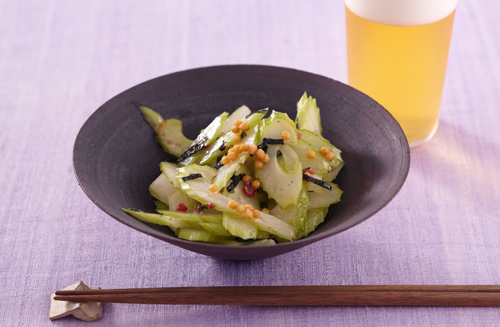 シャキシャキ! セロリのやみつき和え