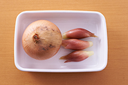 生らっきょうの代わりに、玉ねぎやみょうがでもおいしく作れます。
