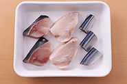 鮭の他に、ぶり、かじき、さんまでも同じように作れます。季節ごとに色々な魚を味わってみてください。