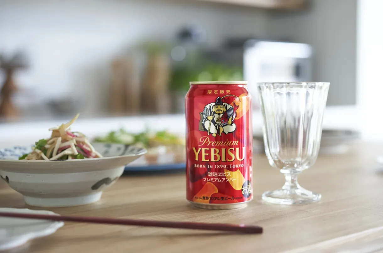 画像:秋冬限定、琥珀ヱビスの味わいと缶デザインの変遷を辿る。